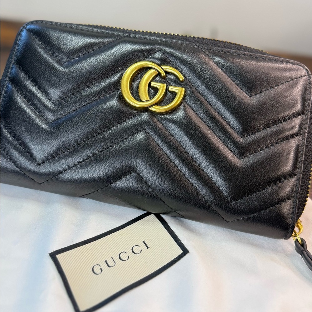 NEW Gucci GG Marmont Black Leather Zip Wallet